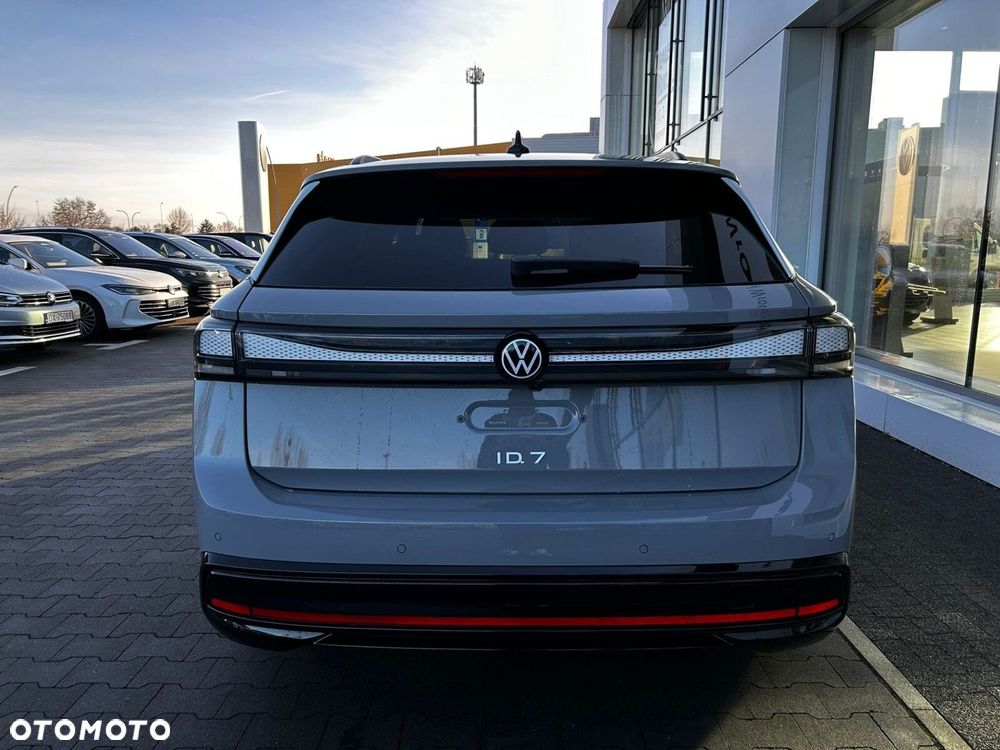 Volkswagen ID.7 - 8