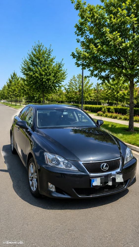 Lexus IS 220 - 1