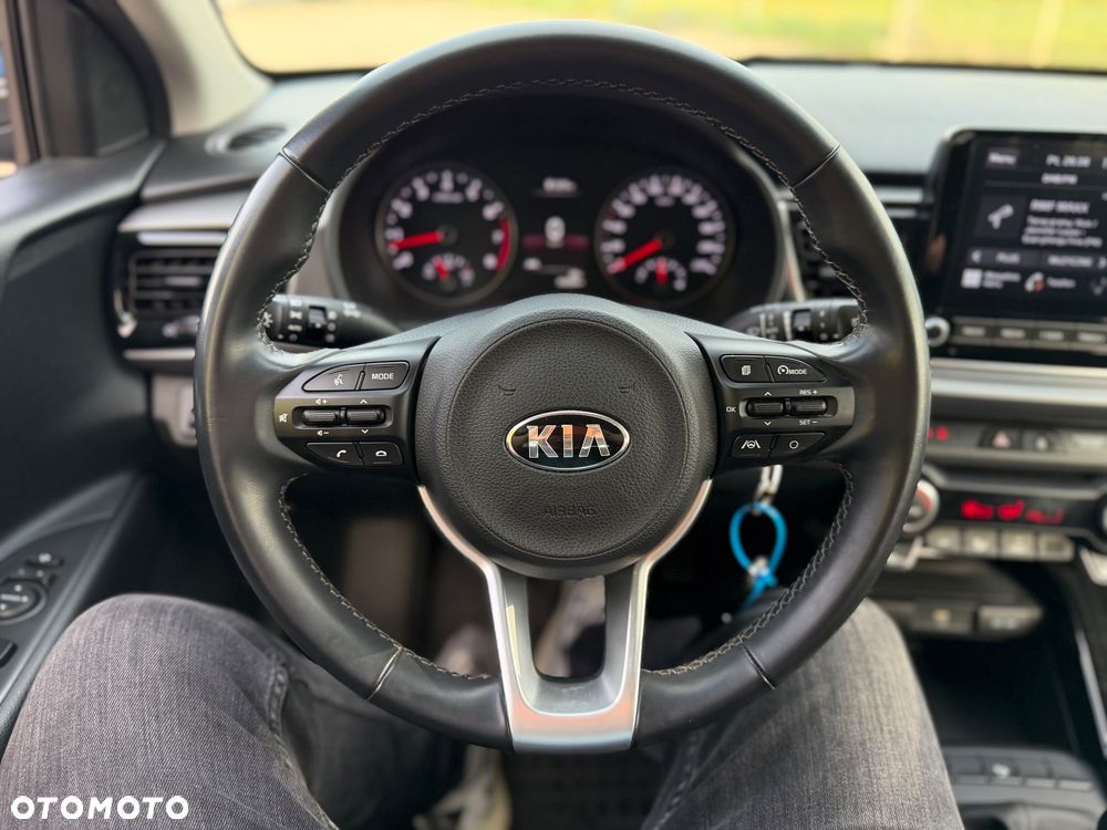 Kia Rio 1.2 L - 9