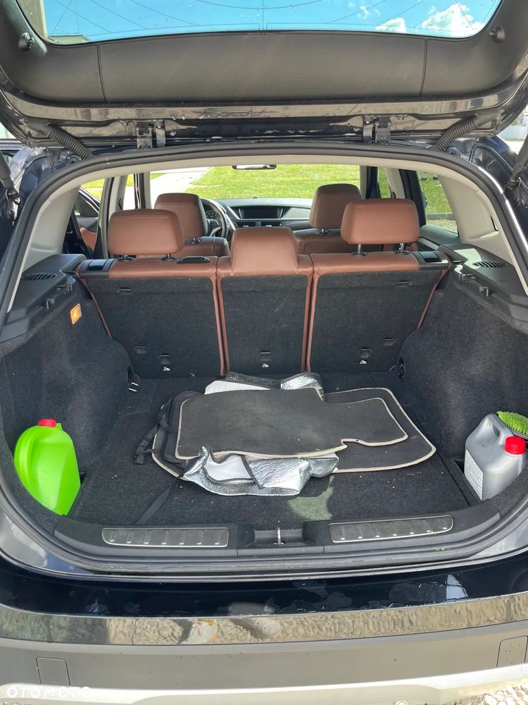BMW X1 xDrive28i xLine - 12
