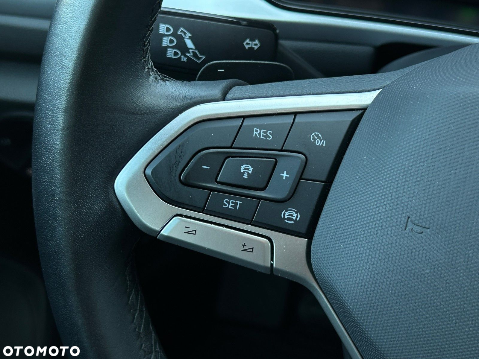 Volkswagen T-Roc 1.5 TSI Life Plus DSG - 20