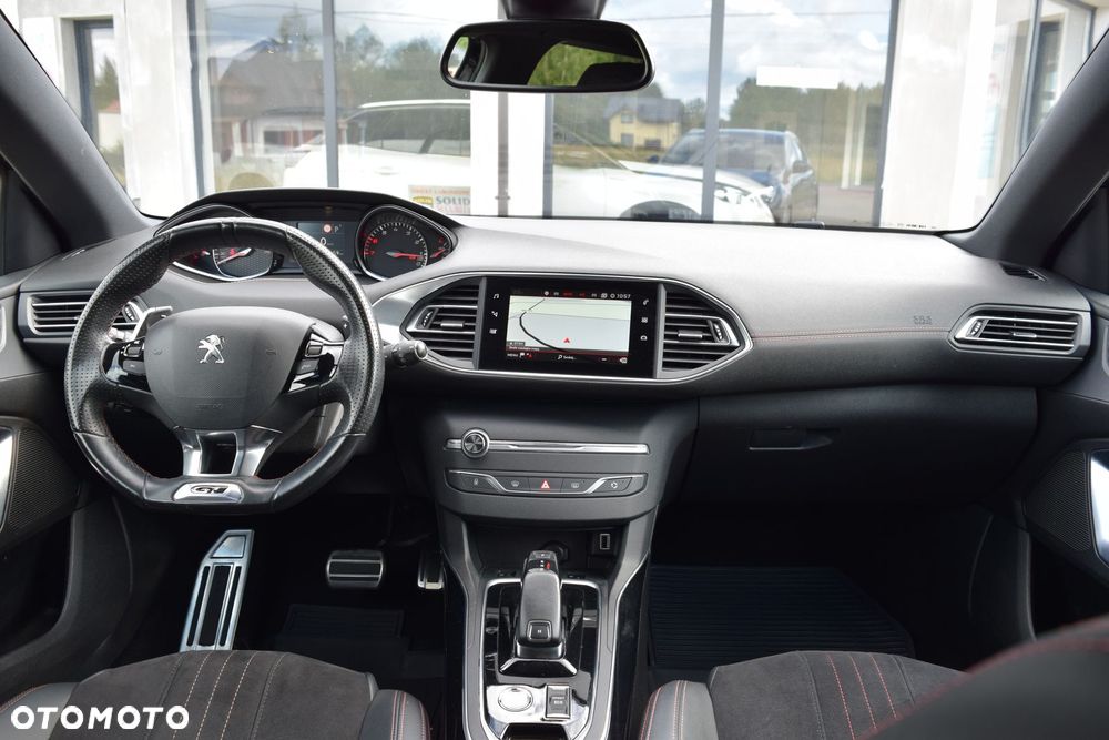 Peugeot 308 PureTech 225 EAT8 Stop & Start GT - 28