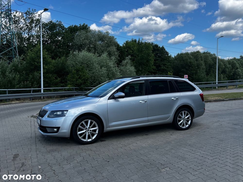 Skoda Octavia 2.0 TDI Elegance DSG - 4