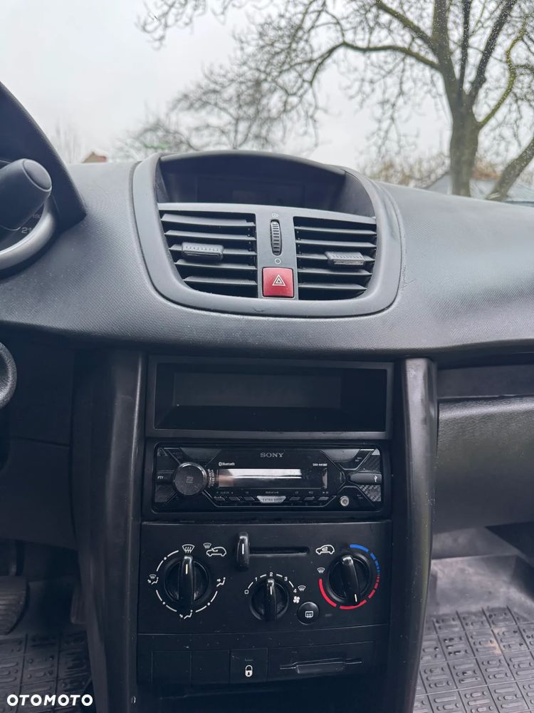 Peugeot 207 1.4 Presence - 17