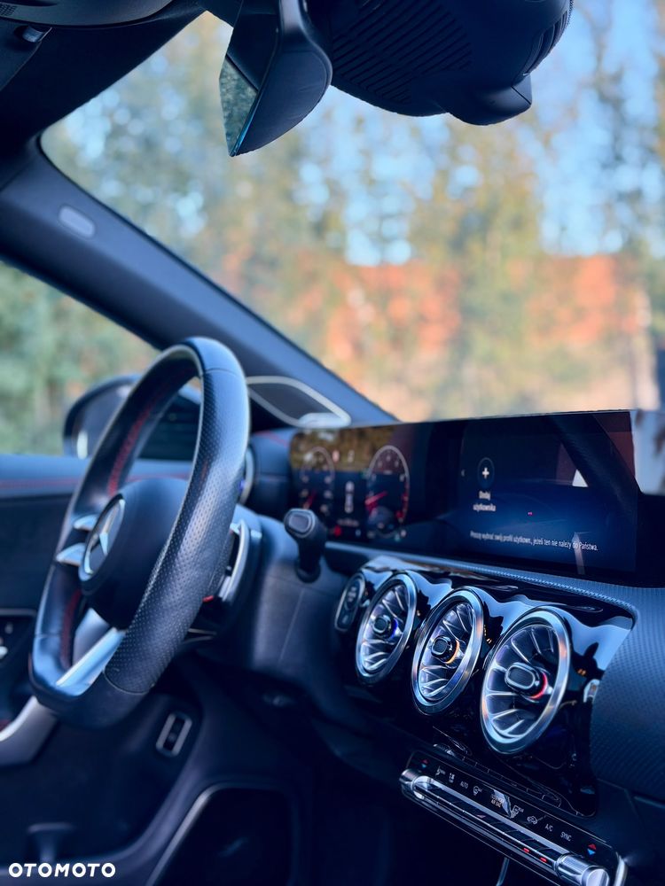 Mercedes-Benz CLA 200 mHEV AMG Line 7G-DCT - 18