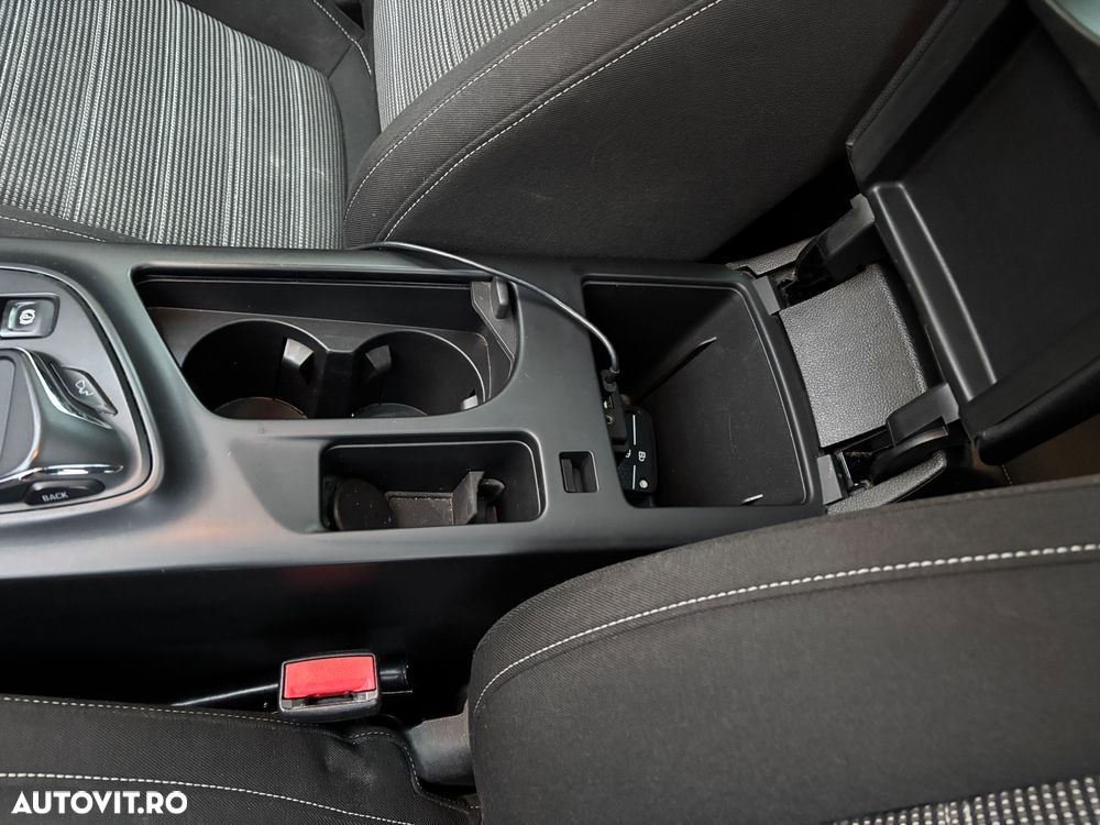 Opel Insignia 2.0 CDTI ecoFLEX Start/Stop Business Innovation - 13