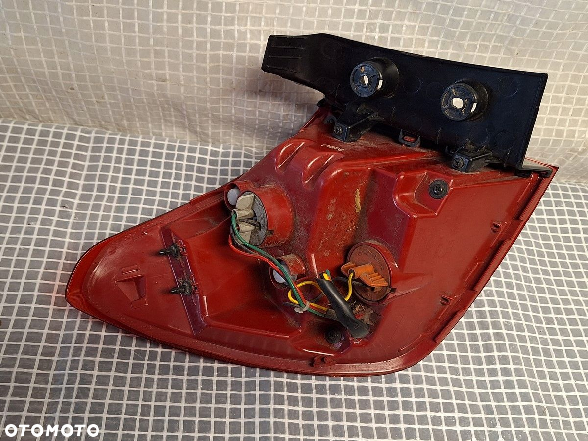 kia rio IV 2016- lampa tyl tylna prawa 92402-h8 europa orginal demontaz - 5