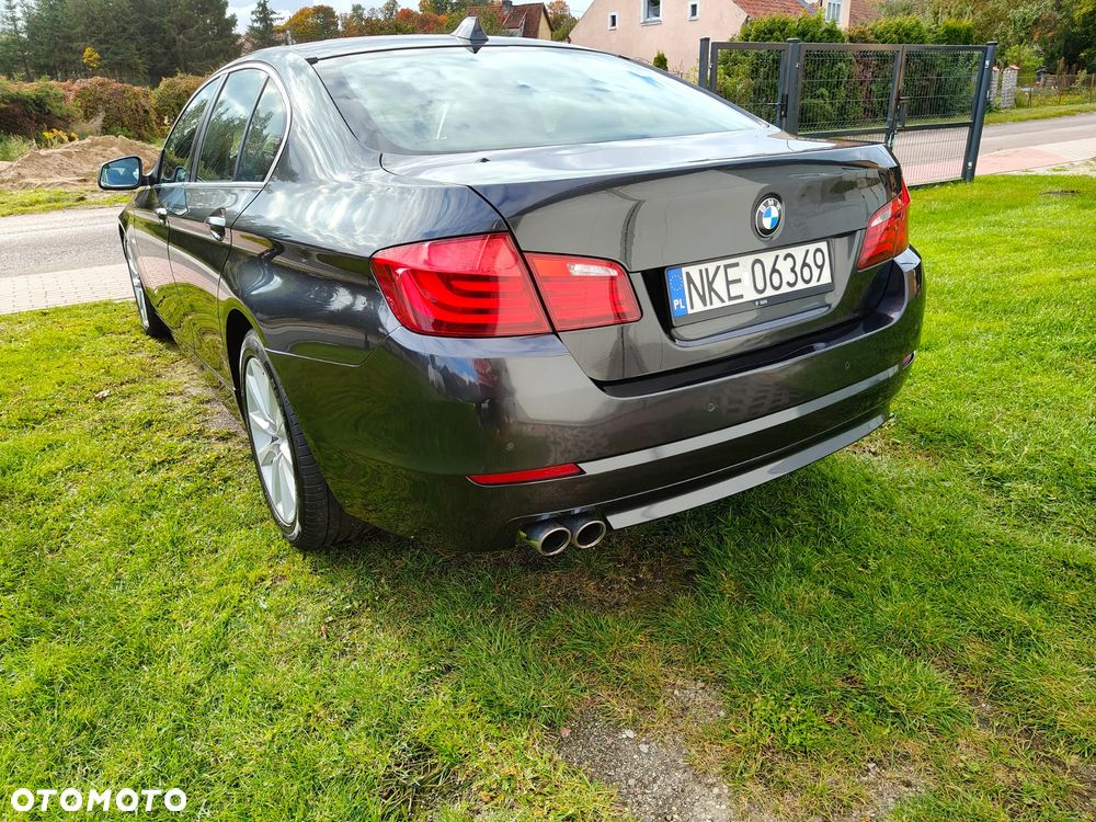BMW Seria 5 520d Luxury Line - 13