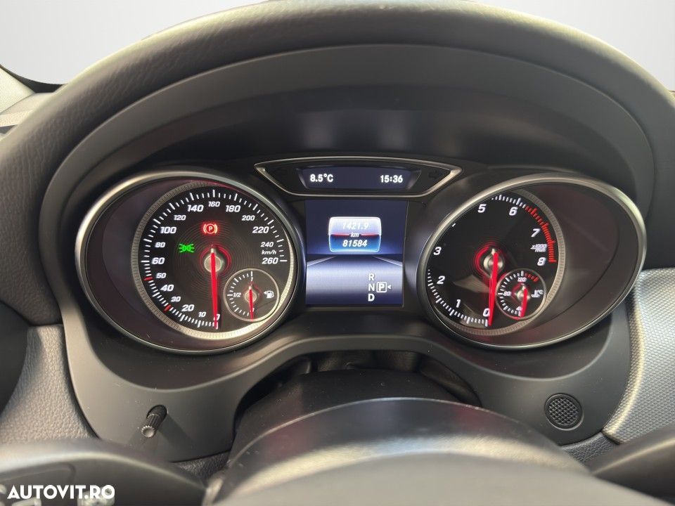 Mercedes-Benz GLA - 11