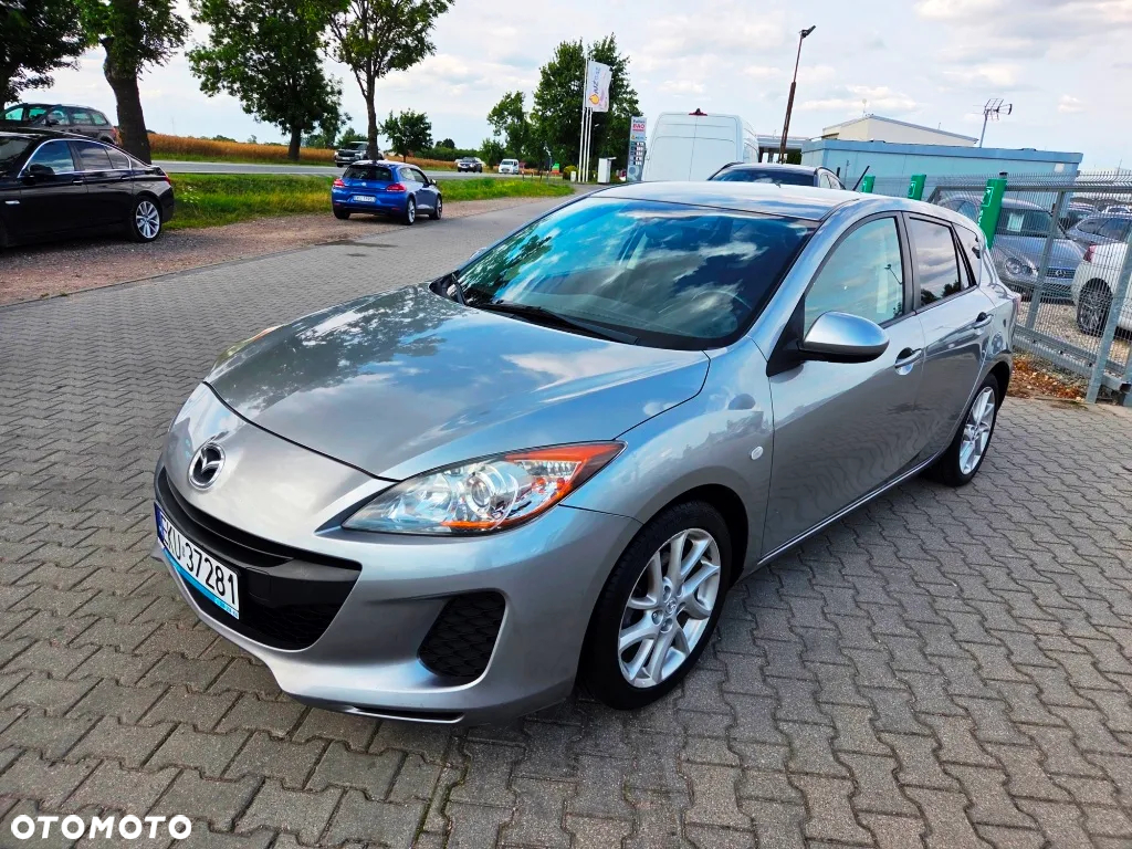 Mazda 3 1.6 CD Exclusive + - 17