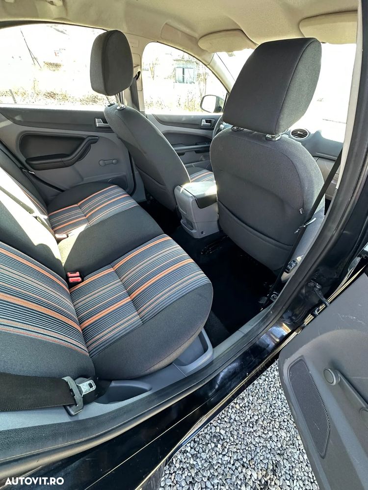 Ford Focus 1.6 TDCI Ambiente - 9