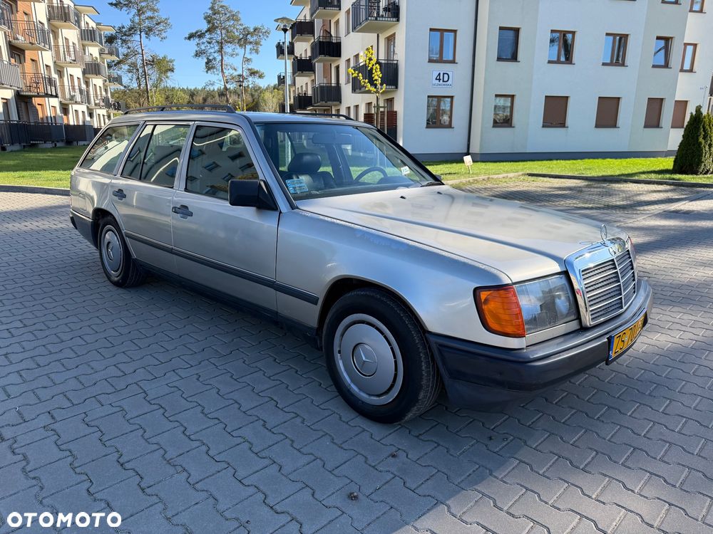 Mercedes-Benz W124 (1984-1993) - 13