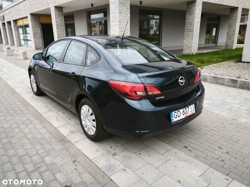 Opel Astra 1.6 Enjoy - 4