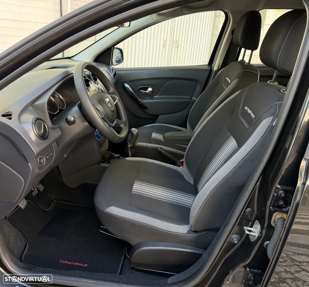 Dacia Sandero 1.5 dCi Stepway - 12