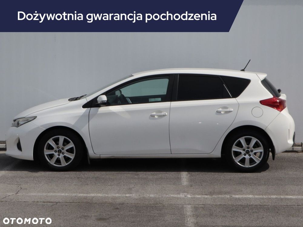 Toyota Auris - 4