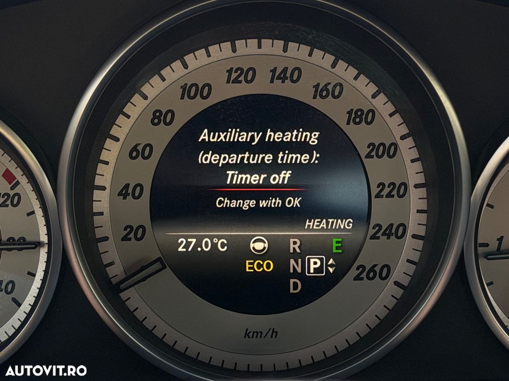 Mercedes-Benz E 220 CDI 7G-TRONIC Avantgarde - 39