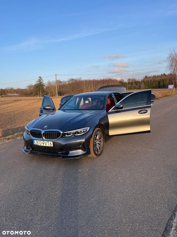 BMW Seria 3 330i xDrive M Sport - 11