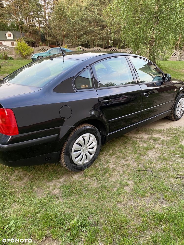 Volkswagen Passat - 5