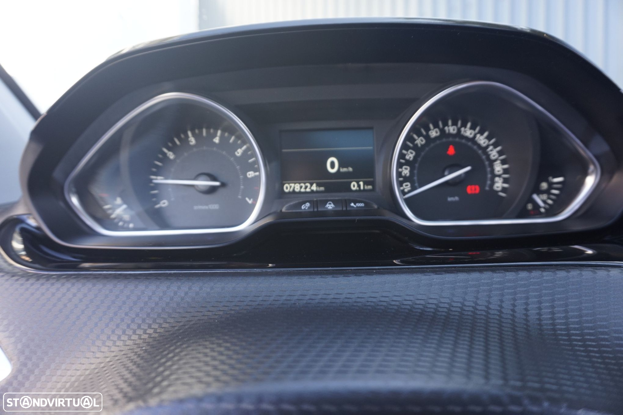 Peugeot 208 1.2 PureTech GT Line - 13