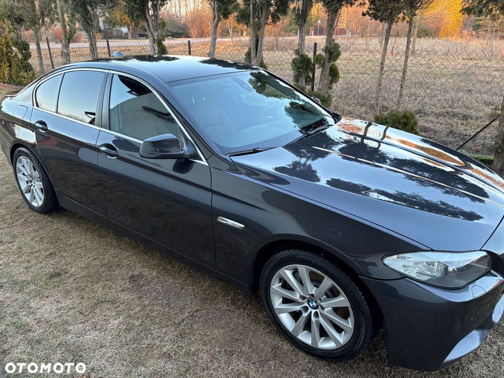 BMW Seria 5 525d - 2