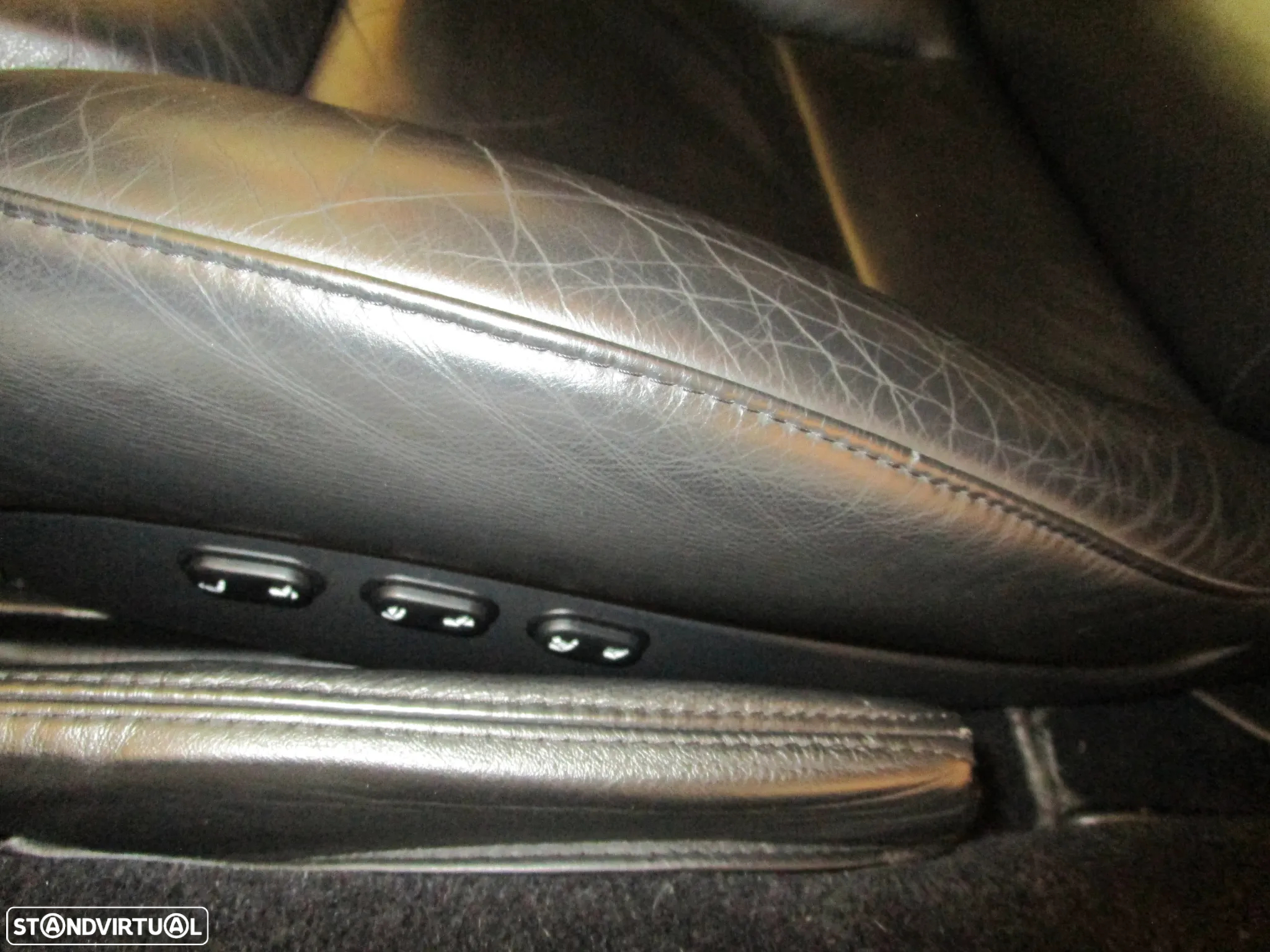 Aston Martin Vanquish - 21