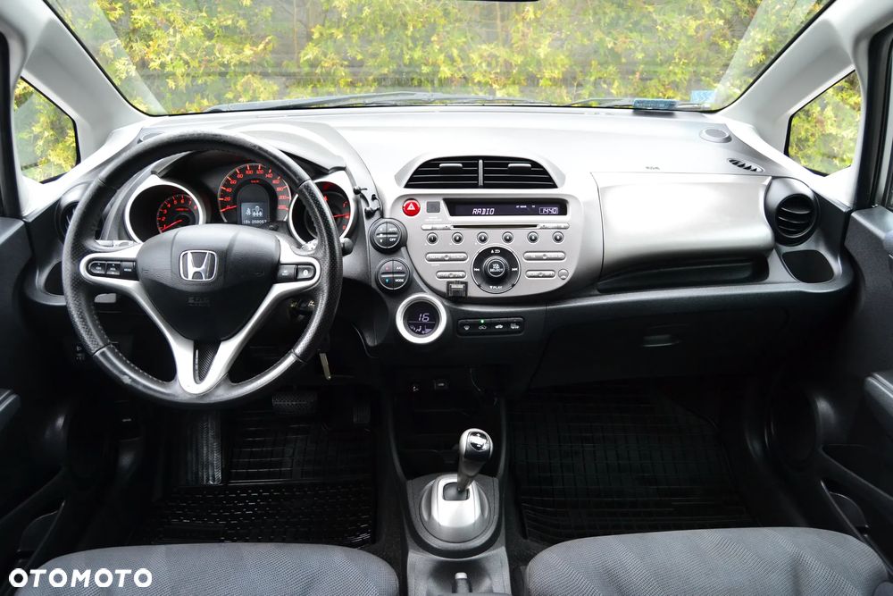 Honda Jazz 1.4 Elegance CVT - 32