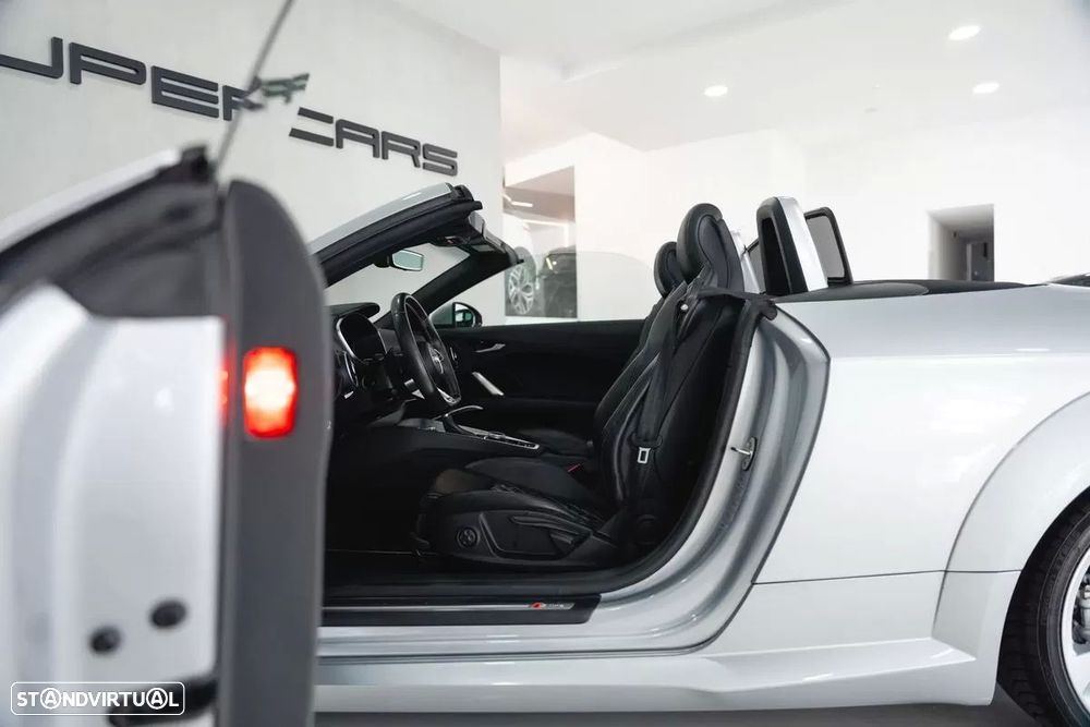 Audi TT Roadster 2.0 TFSi quattro S Tronic - 35