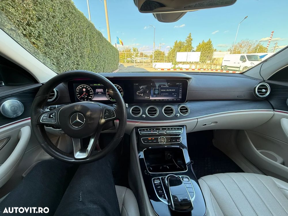 Mercedes-Benz E - 18
