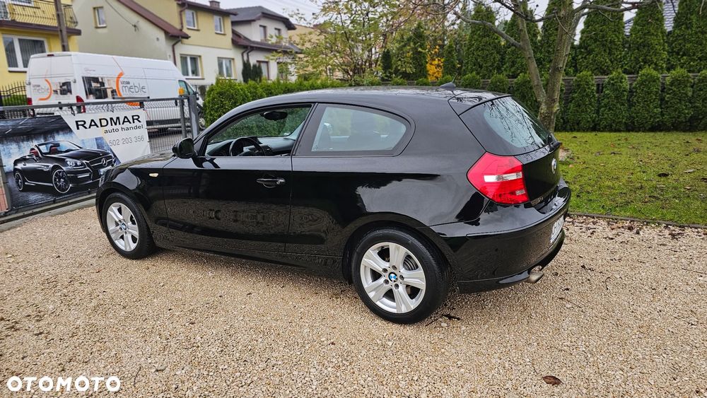 BMW Seria 1 118d - 28