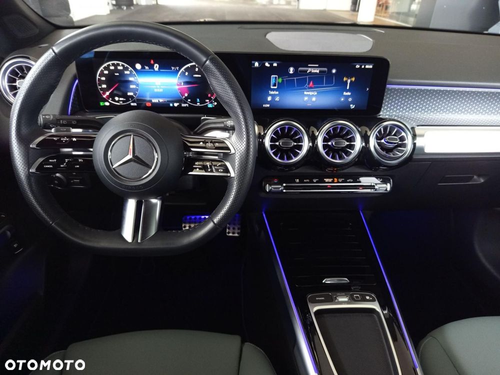 Mercedes-Benz GLB 200 d 4-Matic AMG Line 8G-DCT - 18