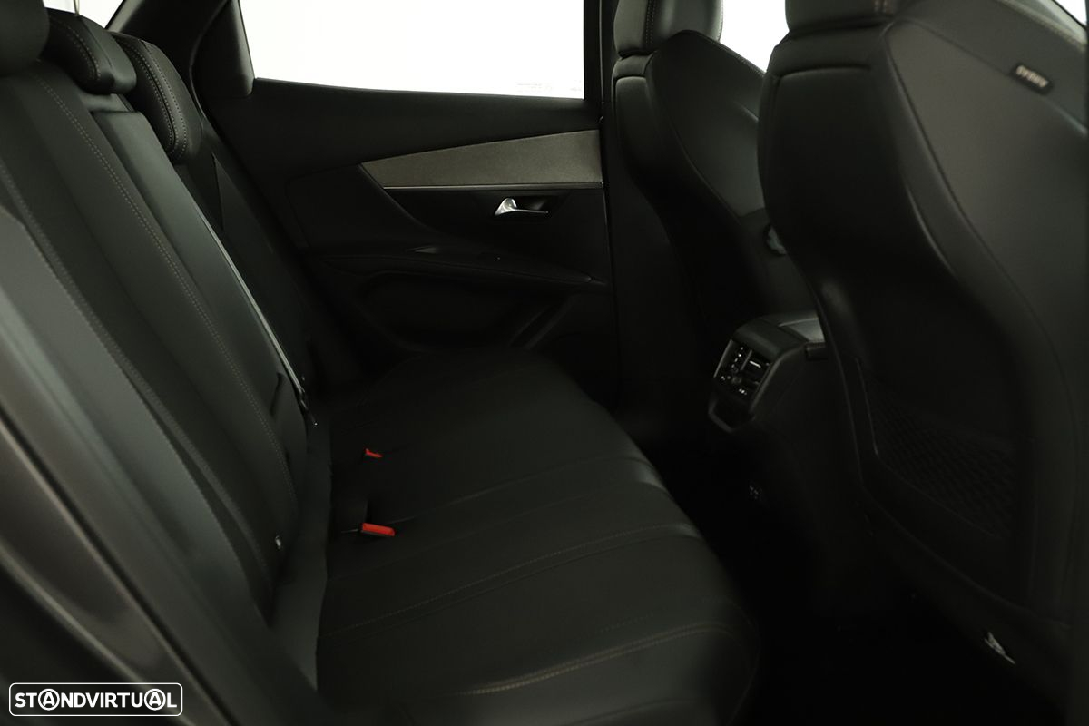 Peugeot 3008 1.2 PureTech GT EAT8 - 24