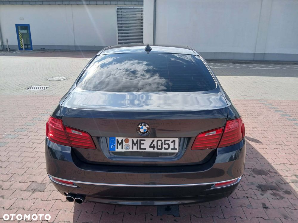 BMW Seria 5 520d Luxury Line - 4