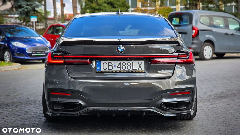 BMW Seria 7 - 31