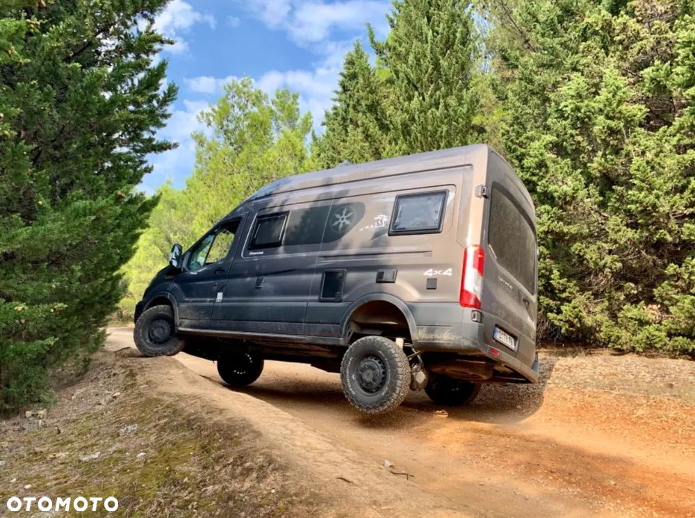 Ford Transit - 1