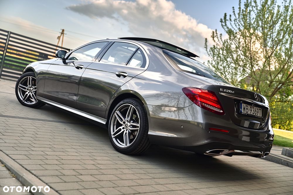 Mercedes-Benz Klasa E 220 d 4-Matic 9G-TRONIC - 7