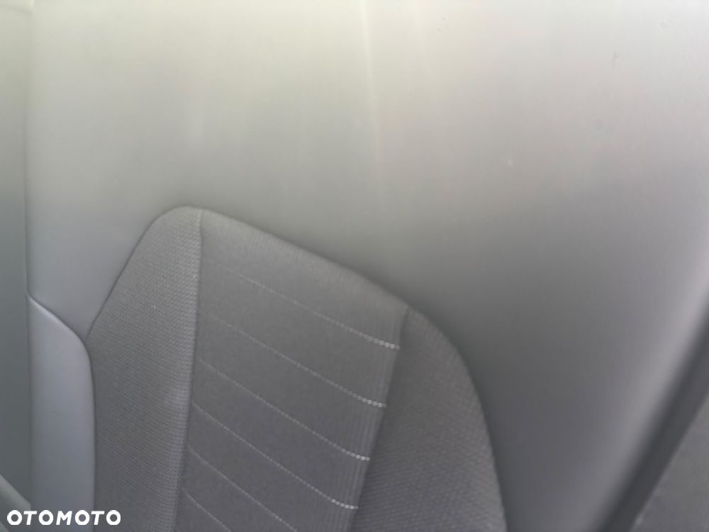 BMW Seria 3 318d Business Edition - 18