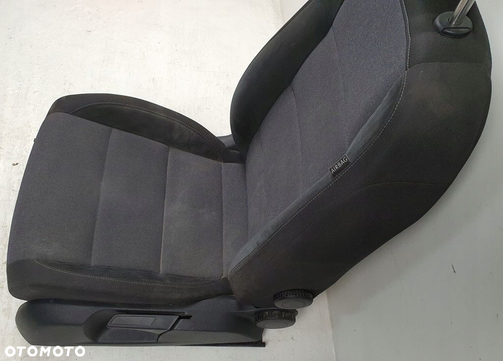 FOTEL LEWY PRZÓD KIEROWCY VW GOLF VI KOMBI EUROPA - 5