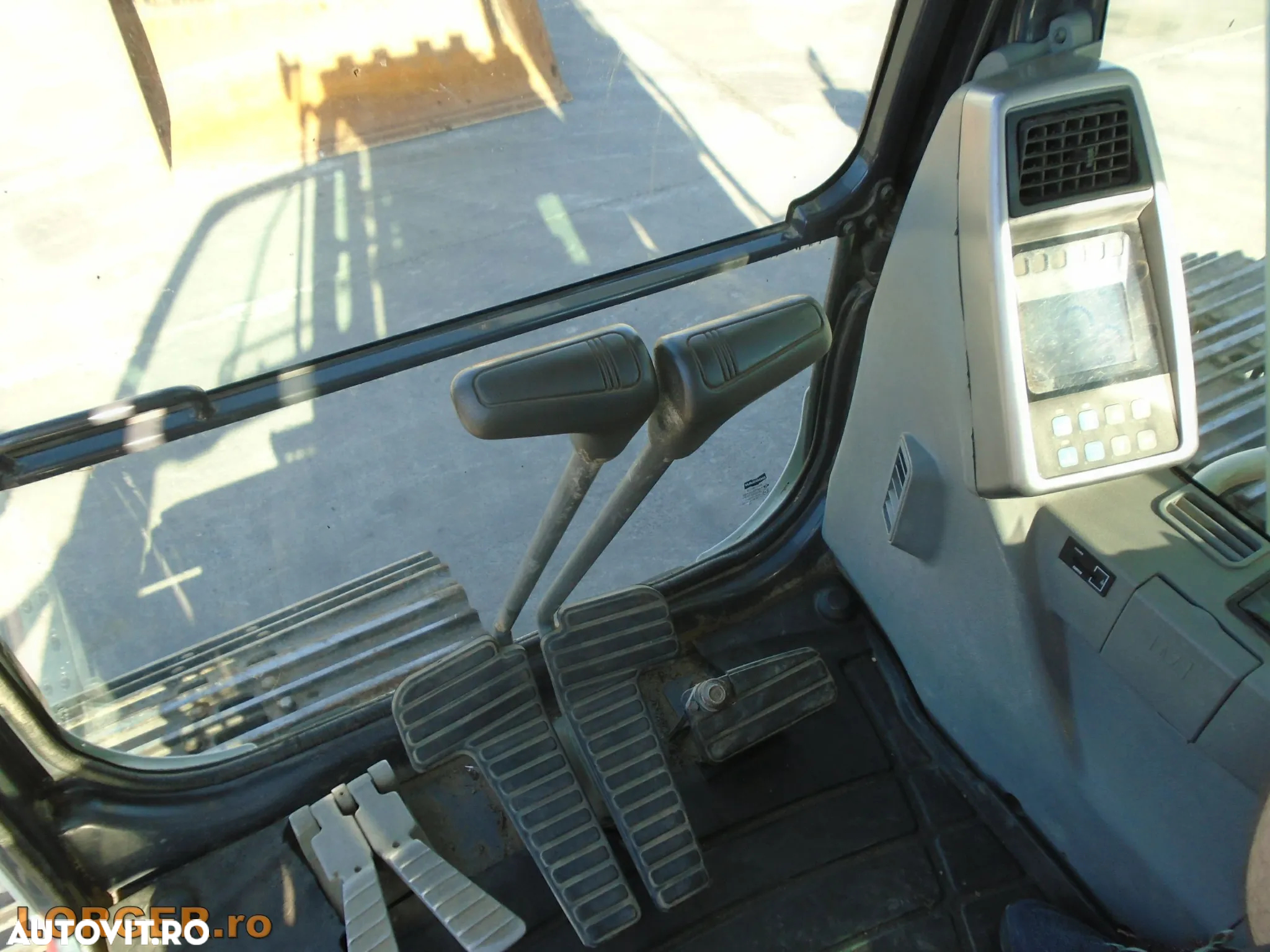 Doosan DX225LC - 12