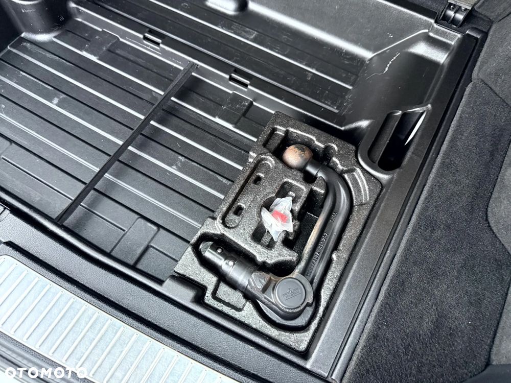 Mercedes-Benz GLK 350 CDI DPF 4Matic 7G-TRONIC SPORT EDITION - 31