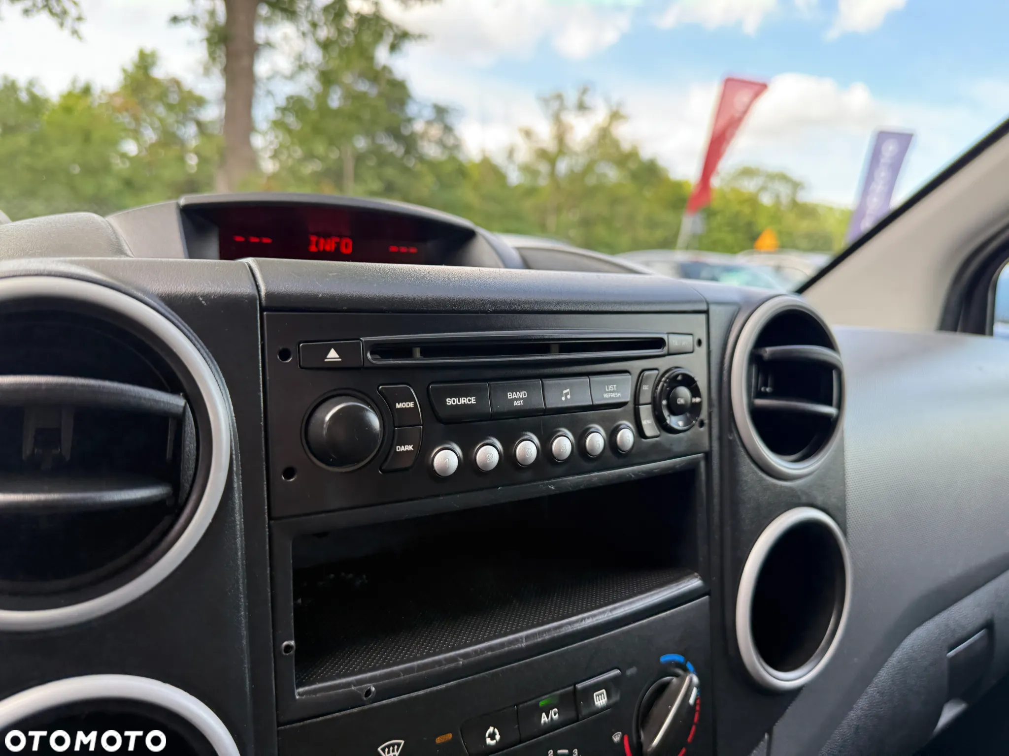 Peugeot Partner LONG Klimatyzacja Centralny Zamek Radio CD - 21