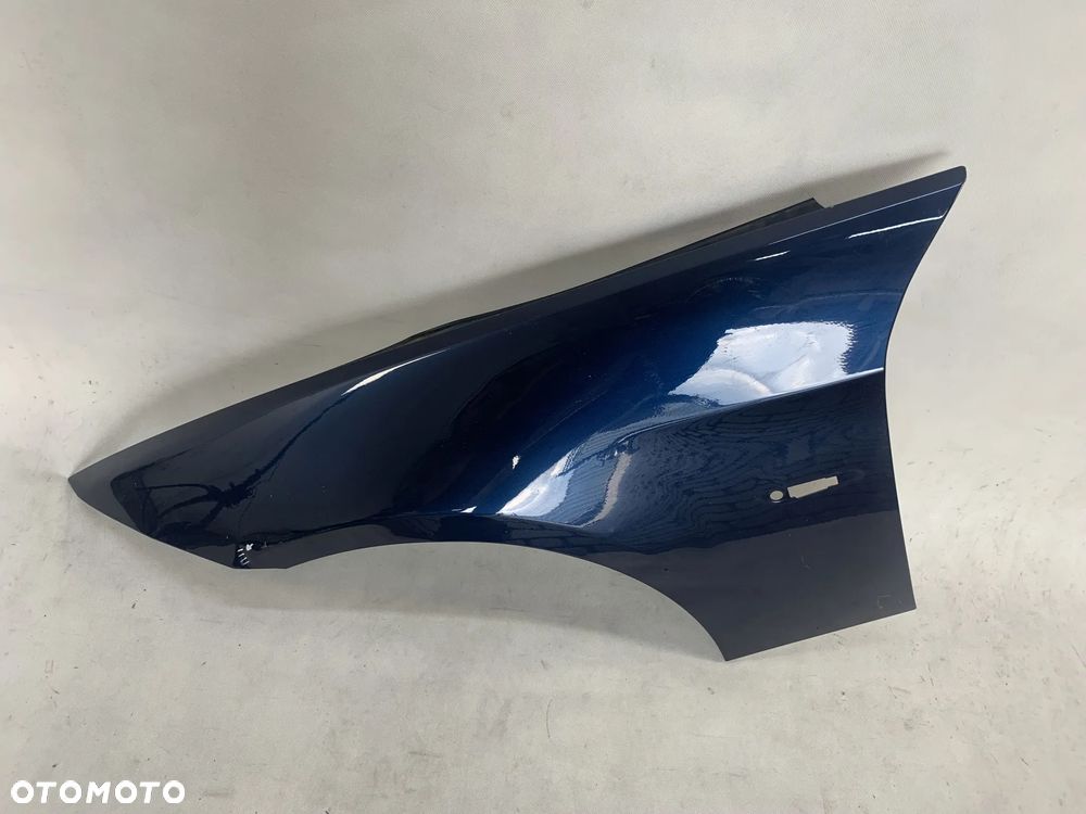 BMW 3 III E90 E91 Blotnik lewy - 1
