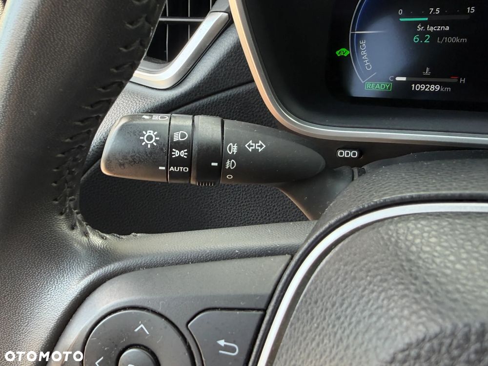 Toyota Corolla Cross 2.0 Hybrid Comfort - 25