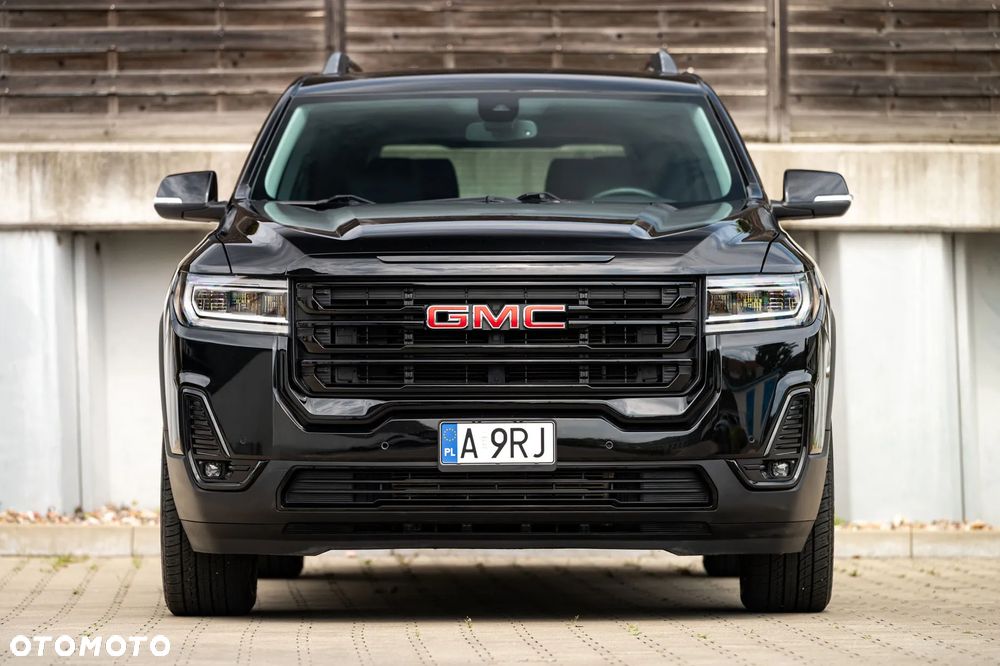 GMC Acadia - 3