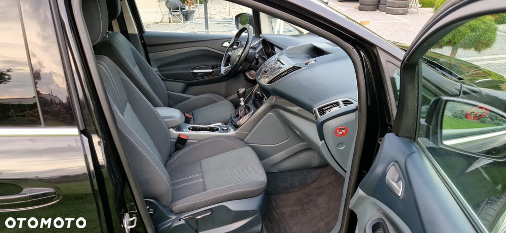 Ford Grand C-MAX - 22