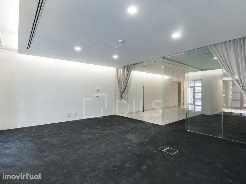 Loja para venda no edifício Ecran, no Parque das Nações - Grande imagem: 3/20