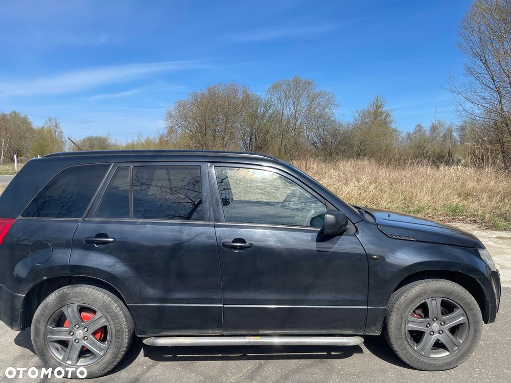 Suzuki Grand Vitara 2.0 De luxe - 10