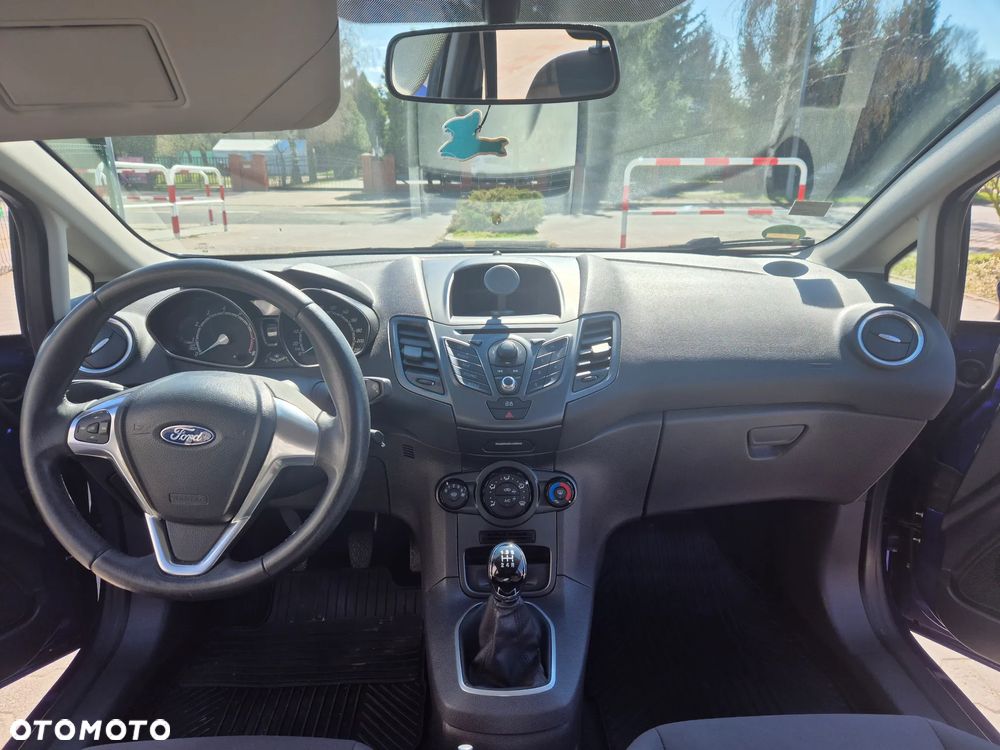 Ford Fiesta 1.0 Ambiente - 17