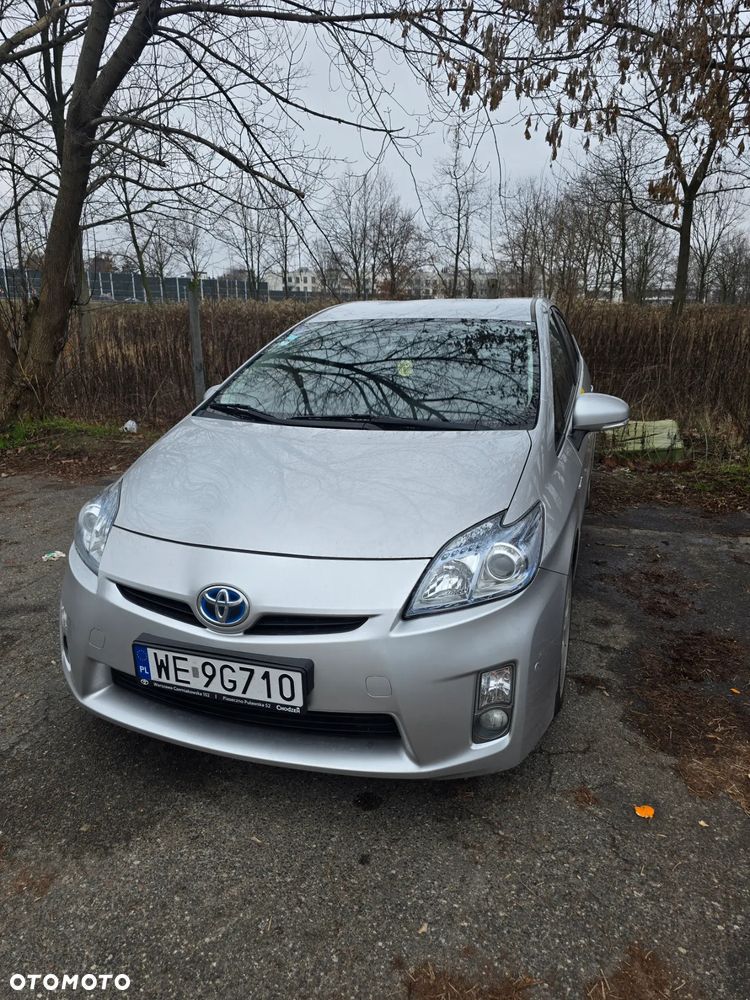 Toyota Prius (Hybrid) - 1