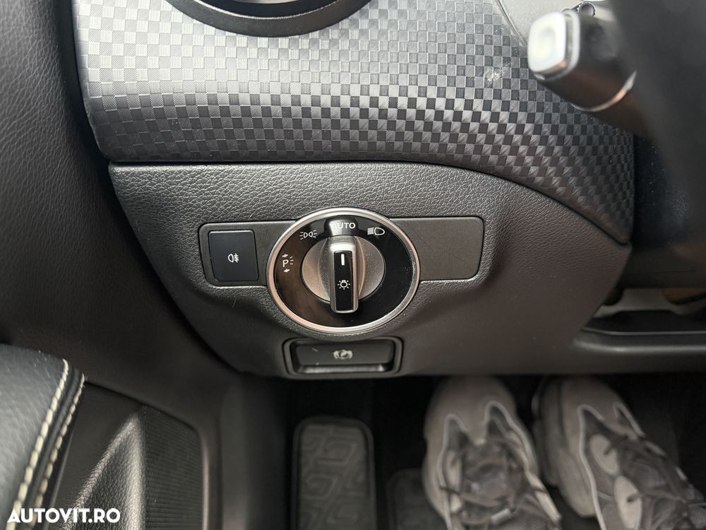 Mercedes-Benz A 180 d Progressive - 25