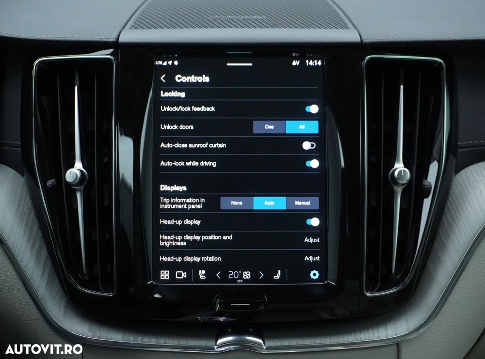 Volvo XC 60 Recharge T8 AWD AT Ultimate Dark - 36